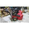 Image 2 : TORO POWER MAX 826 OXE GAS SELF PROPELLED SNOW BLOWER