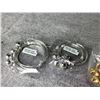 Image 3 : LOT OF ASSORTED FASHION JEWELRY
