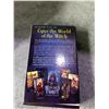 Image 5 : MAKEUP BAG AND WITCHES TAROT CARDS