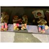 Image 2 : SHELF LOT OF COLLECTABLE ITEMS