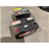 Image 1 : PAIR OF BATTERIES