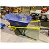Image 1 : ERIE WHEELBARROW