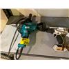 Image 2 : LOT OF 2 MAKITA DRILLS, DEWALT GRINDER AND MAKITA BATTERY CHARGER