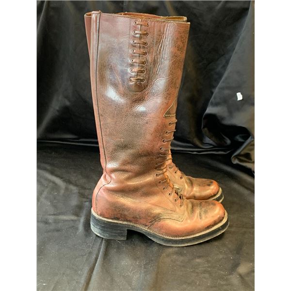 Rcmp Riding Boots 1970S VINTAGE RCMP RIDING BOOTS - Able Auctions
