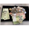 Image 1 : LARGE LOT OF FOREIGN CURRENCY