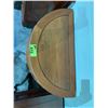 Image 2 : WOOD HALLWAY D TABLE