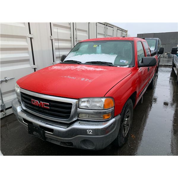 *R* 2005 GMC C15753 SIERRA 1500, 4DR EX CAB PU, RED, VIN 1GTEC19V45Z333659
