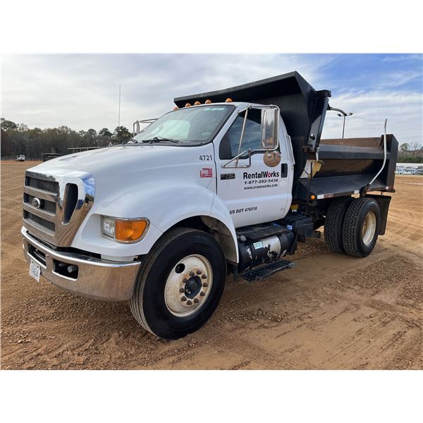 2011 FORD F750 Dump Truck