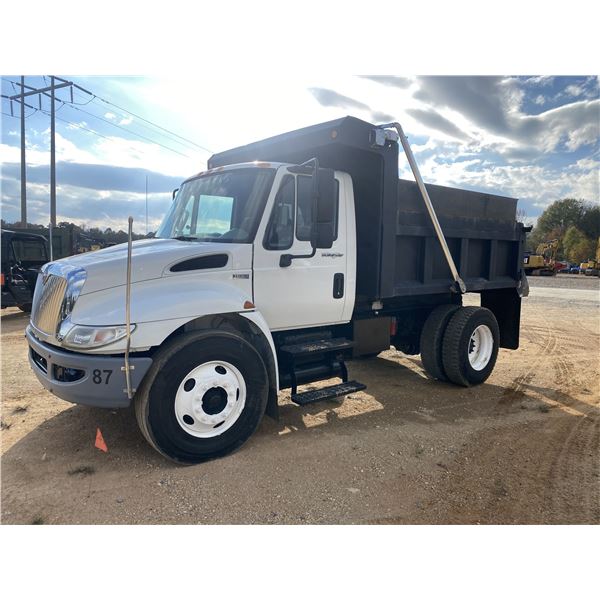 2012 INTERNATIONAL DURASTAR 4300 Dump Truck