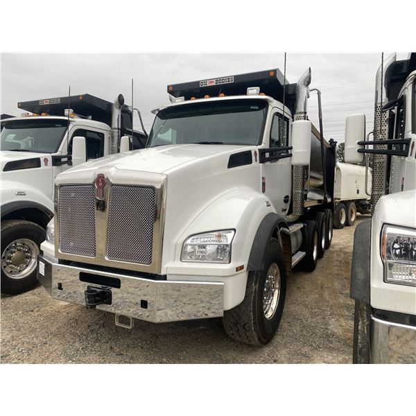2023 KENWORTH T880 Dump Truck