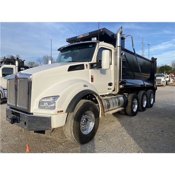 2023 KENWORTH T880 Dump Truck
