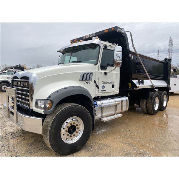2022 MACK GR64F Dump Truck