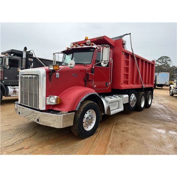2011 PETERBILT 365 Dump Truck