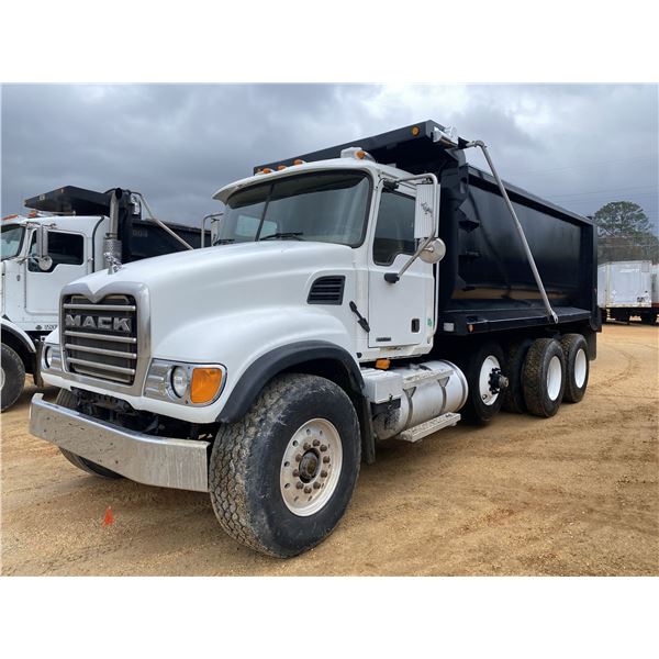 2004 MACK CV713 Dump Truck