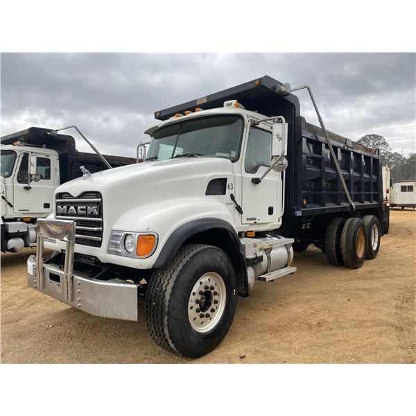 2007 MACK CV713 Dump Truck