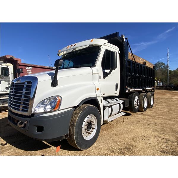 2012 FREIGHTLINER CASCADIA Dump Truck