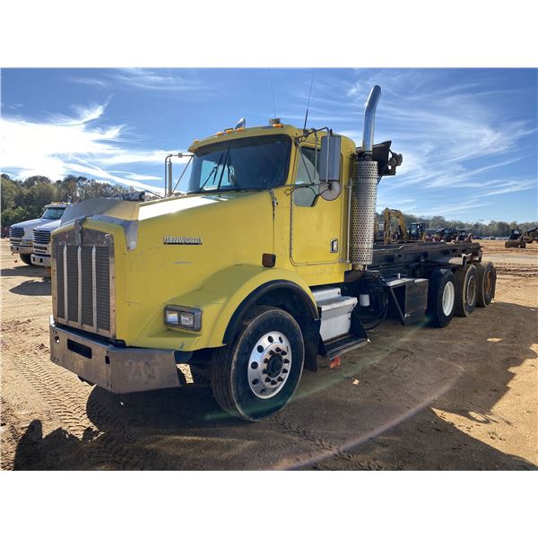 1999 KENWORTH T800 Roll Off Truck