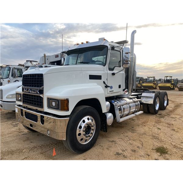 2023 MACK PI64T Day Cab Truck
