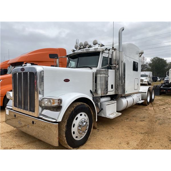 2016 PETERBILT 389 Sleeper Truck