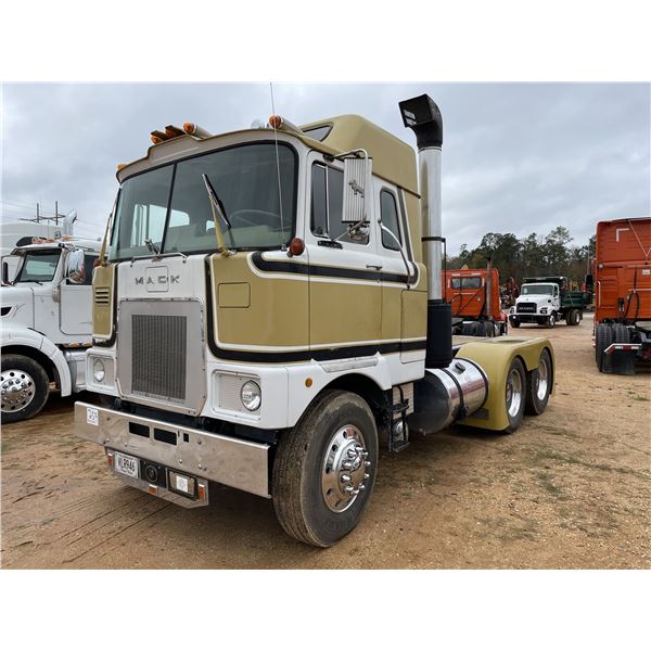 1981 MACK FS86ST Day Cab Truck