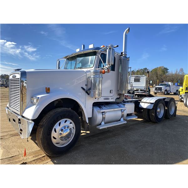 2006 FREIGHTLINER FLD120 Day Cab Truck