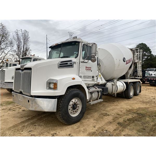 2015 WESTERN STAR 4700SB Concrete Mixer / Pump Truck