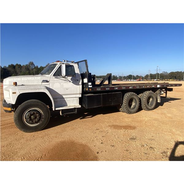 1986 FORD F8000 Rollback Truck