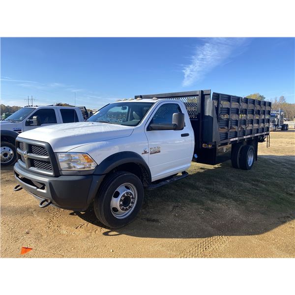 2014 RAM 5500 HEAVY DUTY Flatbed Truck