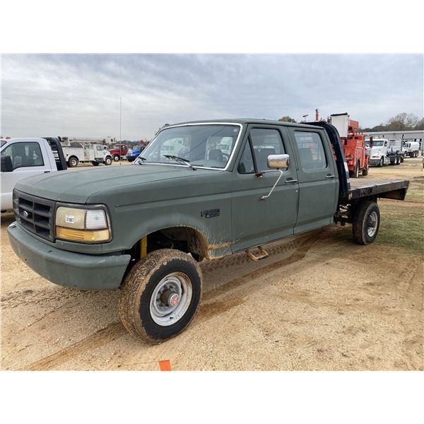 1993 FORD F350 XL Flatbed Truck