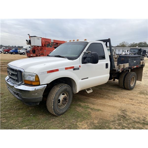 2000 FORD F350 Flatbed Truck