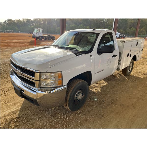 2008 CHEVROLET SILVERADO 2500 Service / Mechanic Truck