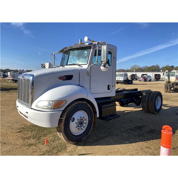2007 PETERBILT 330 Cab and Chassis Truck