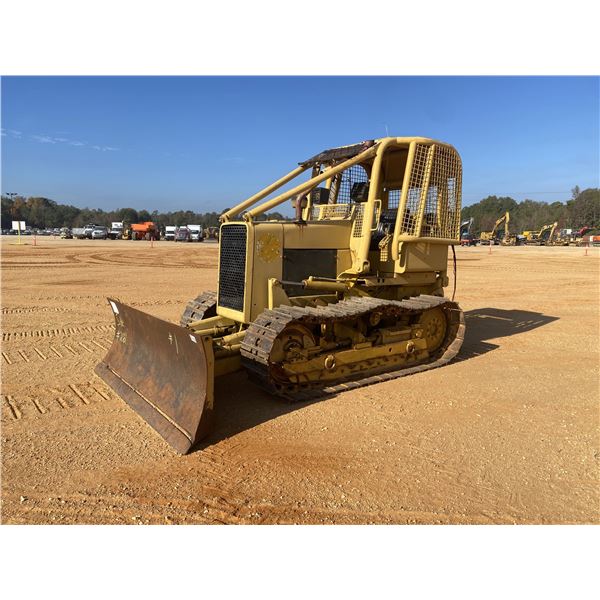 1987 JOHN DEERE 450E LT Dozer / Crawler Tractor
