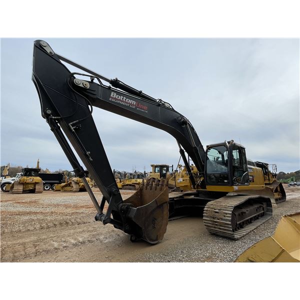 2019 JOHN DEERE 300G LC Excavator