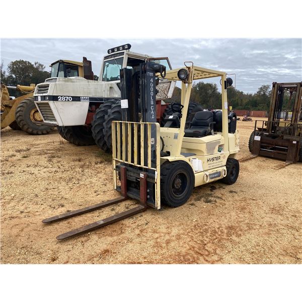 1998 HYSTER H40XM Forklift - Mast