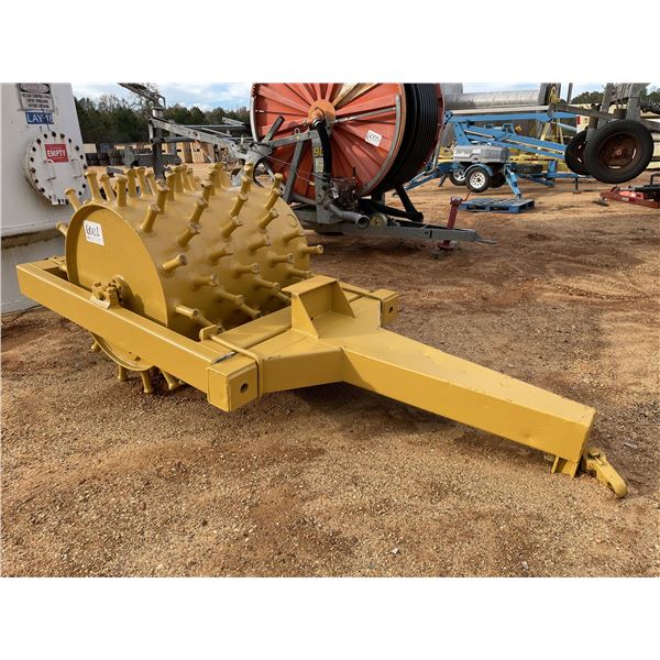 TOWABLE PADFOOT ROLLER