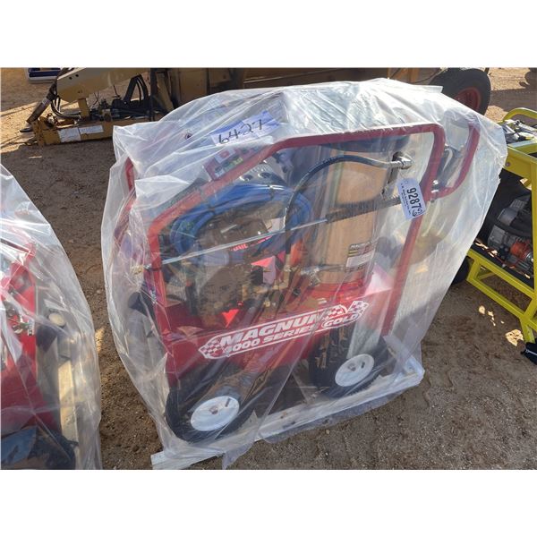 MAGNUM 4000 SERIES HOT WATER Pressure Washer