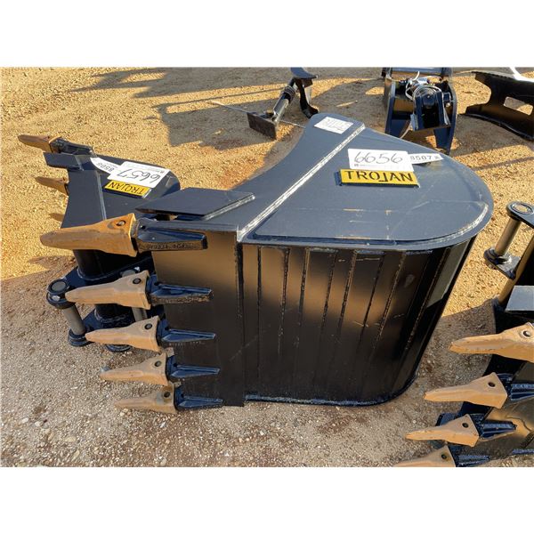 TROJAN 80CL-HD 30" BUCKET