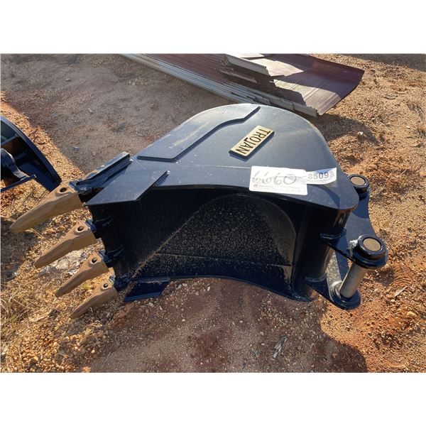 TROJAN 80CL-HD 24" BUCKET