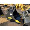 Image 2 : TROJAN 120CL-HD 36" BUCKET