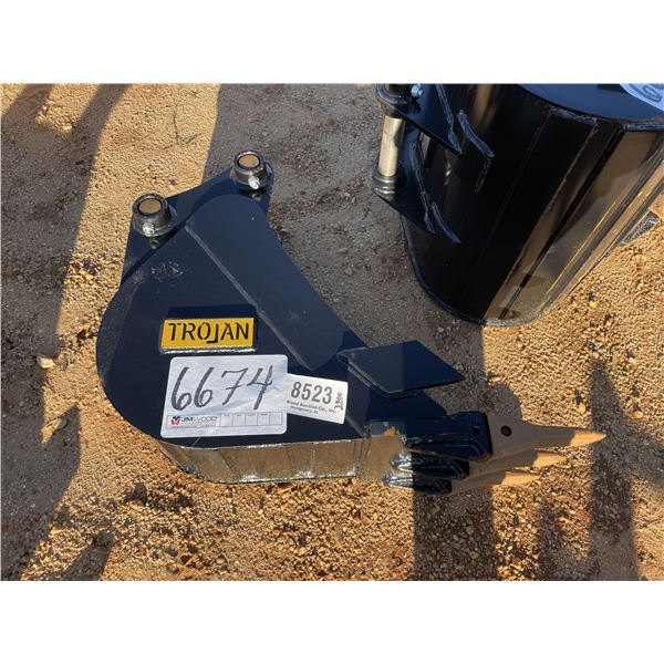 TROJAN 35CL-HD 12" BUCKET