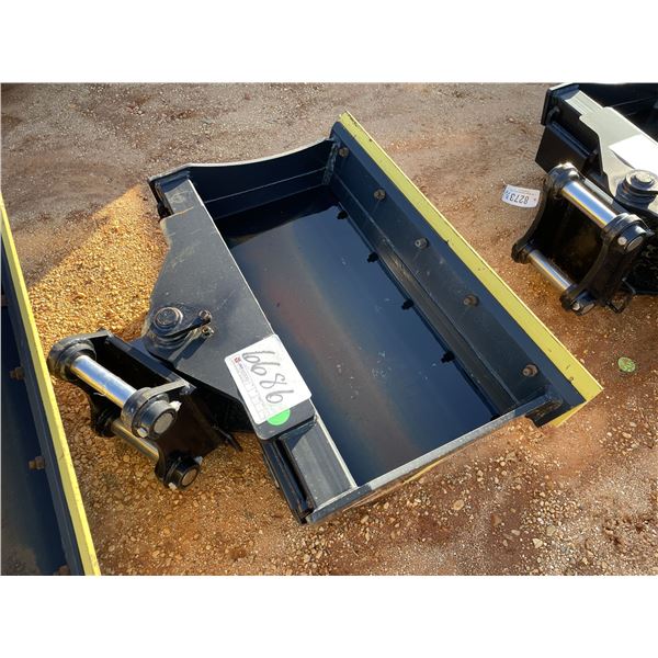 TROJAN 42" CLEANOUT TILT BUCKET