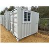 Image 1 : 8' CONTAINER