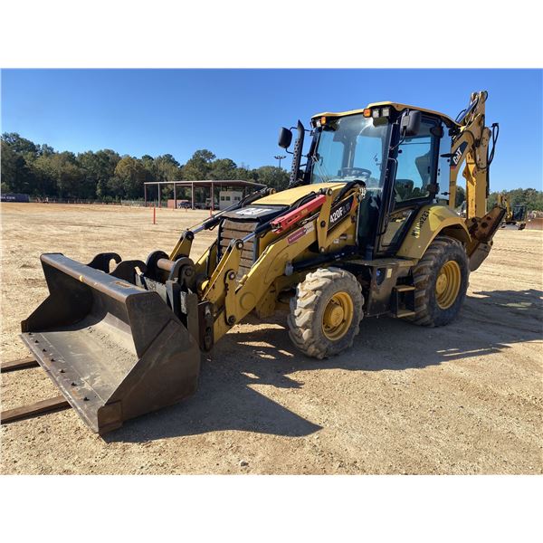 2018 CAT 420F2 IT Backhoe