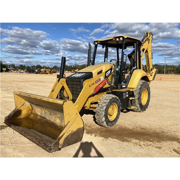 2017 CAT 420F2 Backhoe