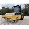 Image 1 : 2015 CAT CS56B Roller