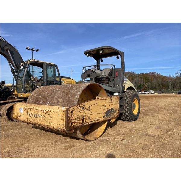 2011 VOLVO SD100D Roller