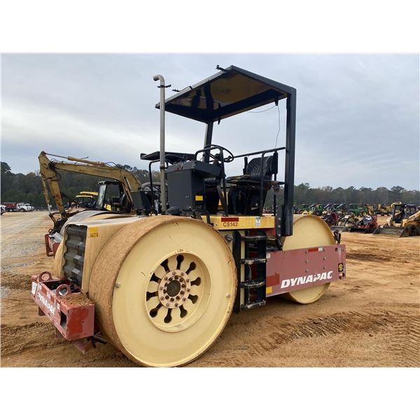 2009 DYNAPAC CS142 Roller