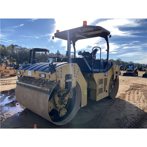 2016 CAT CB64B Roller