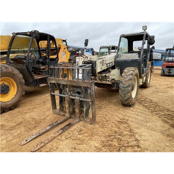 2005 INGERSOLL RAND VR-638 Forklift - Telehandler